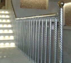 نرده استیل طرح‌دار